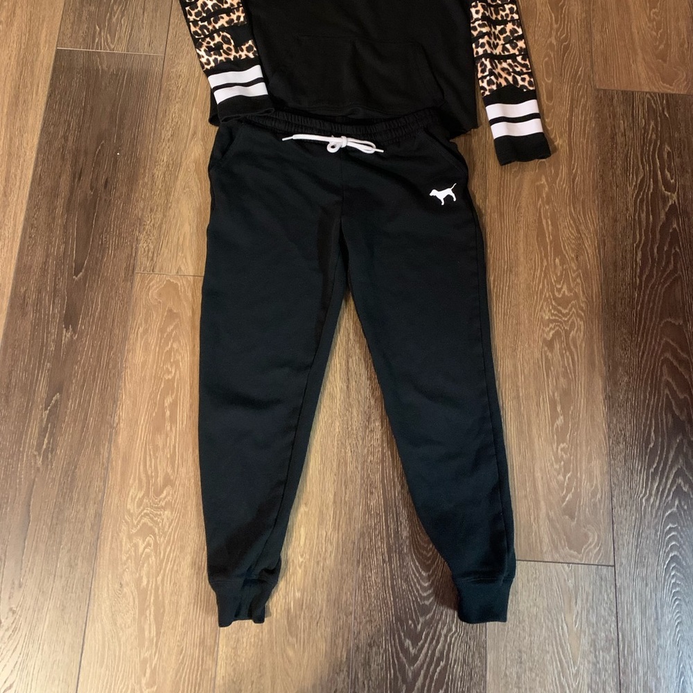Sweat pants